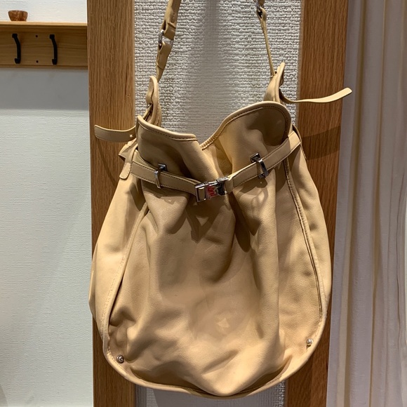 Kenneth Cole Leather Satchel (expendable) - Picture 2 of 8